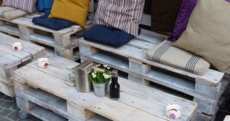Fabriquer une table de jardin en palette : le tutoriel pas à pas pour un meuble unique
